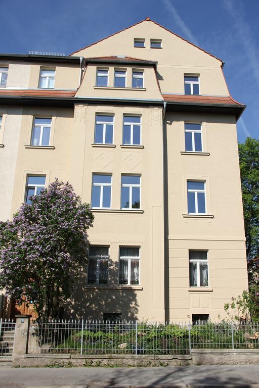 Design Apartments "Hier War Goethe Nie" Weimar  Exteriör bild